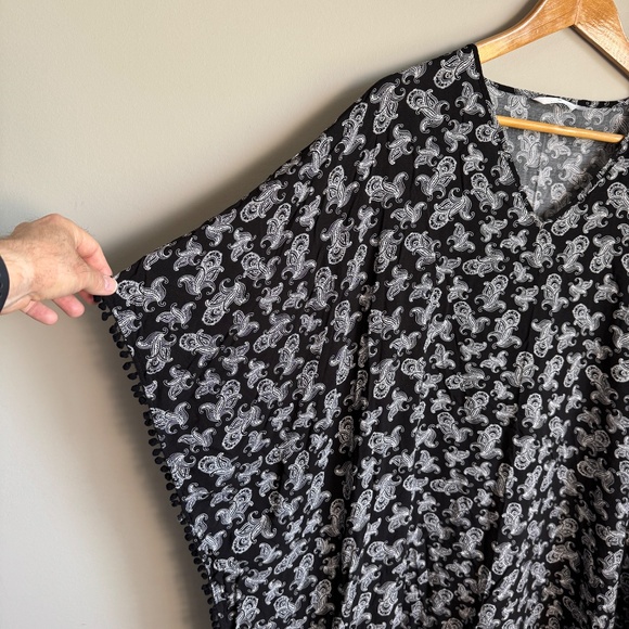 Bikini Village Women's Aztec Floral Beach Cover Up Top Black Large Vacation Pool - Picture 2 of 12